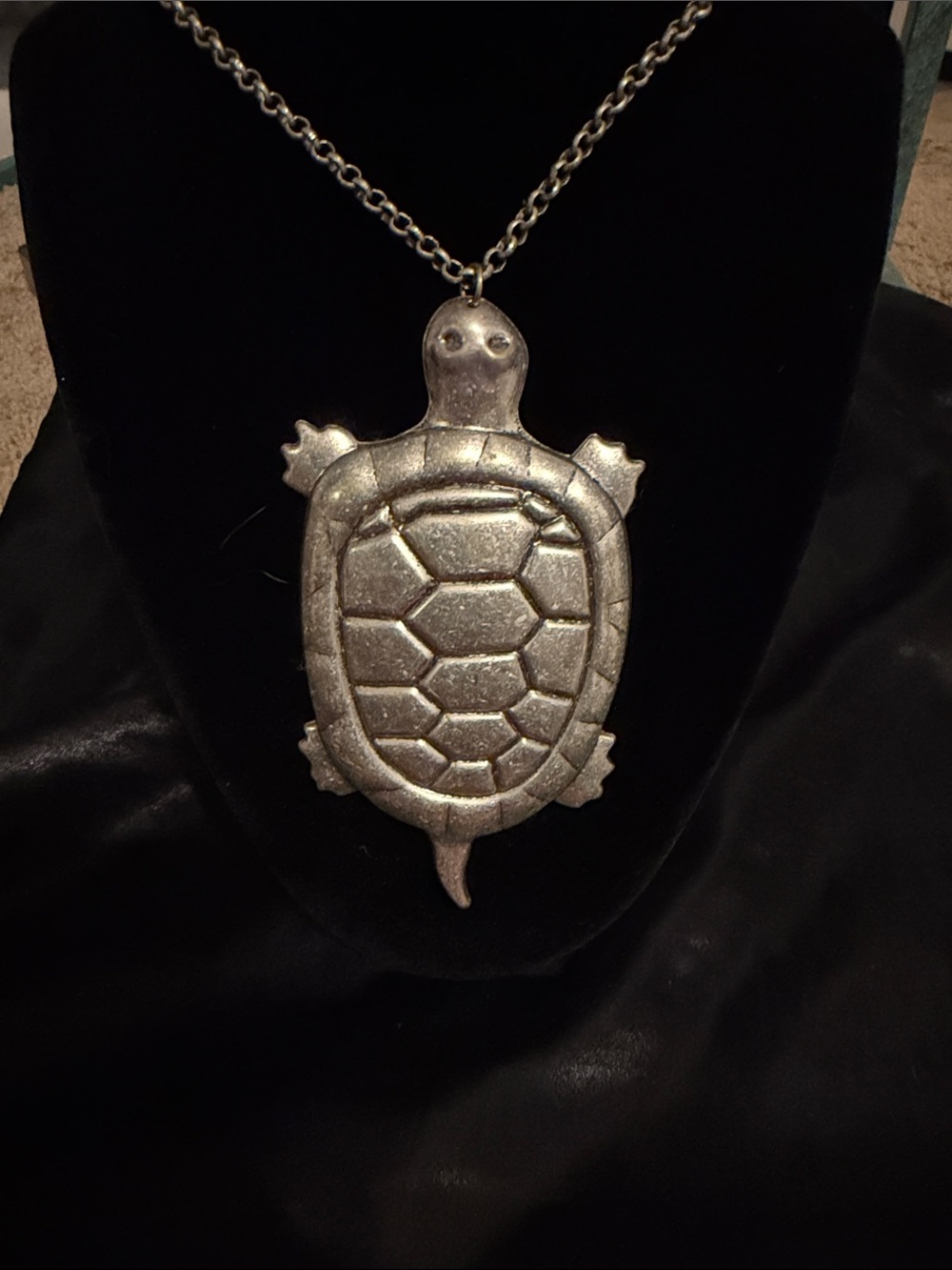 Silver Turtle Pendant Necklace - Reptile-Themed Jewelry - Picture 1 of 2